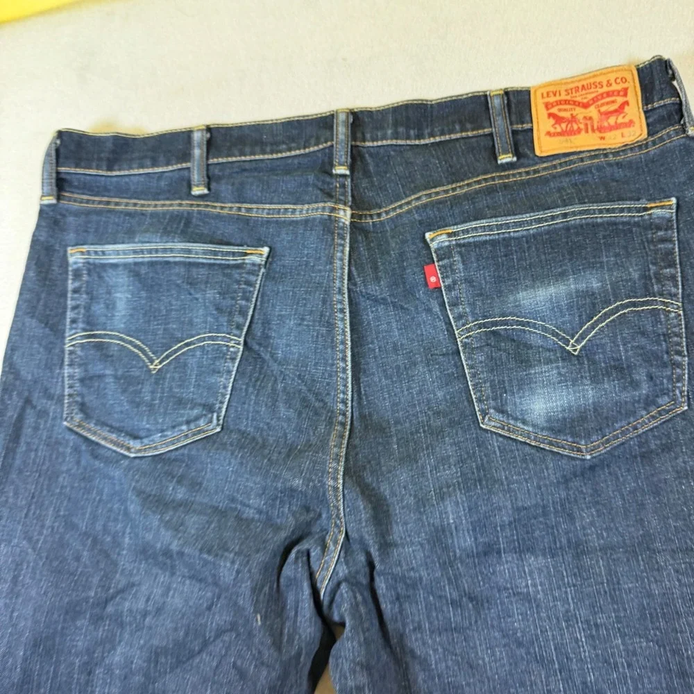 Levis 541 Athletic Taper Jeans Mens 42x32 Dark Wash Blue Denim Stretch 7899